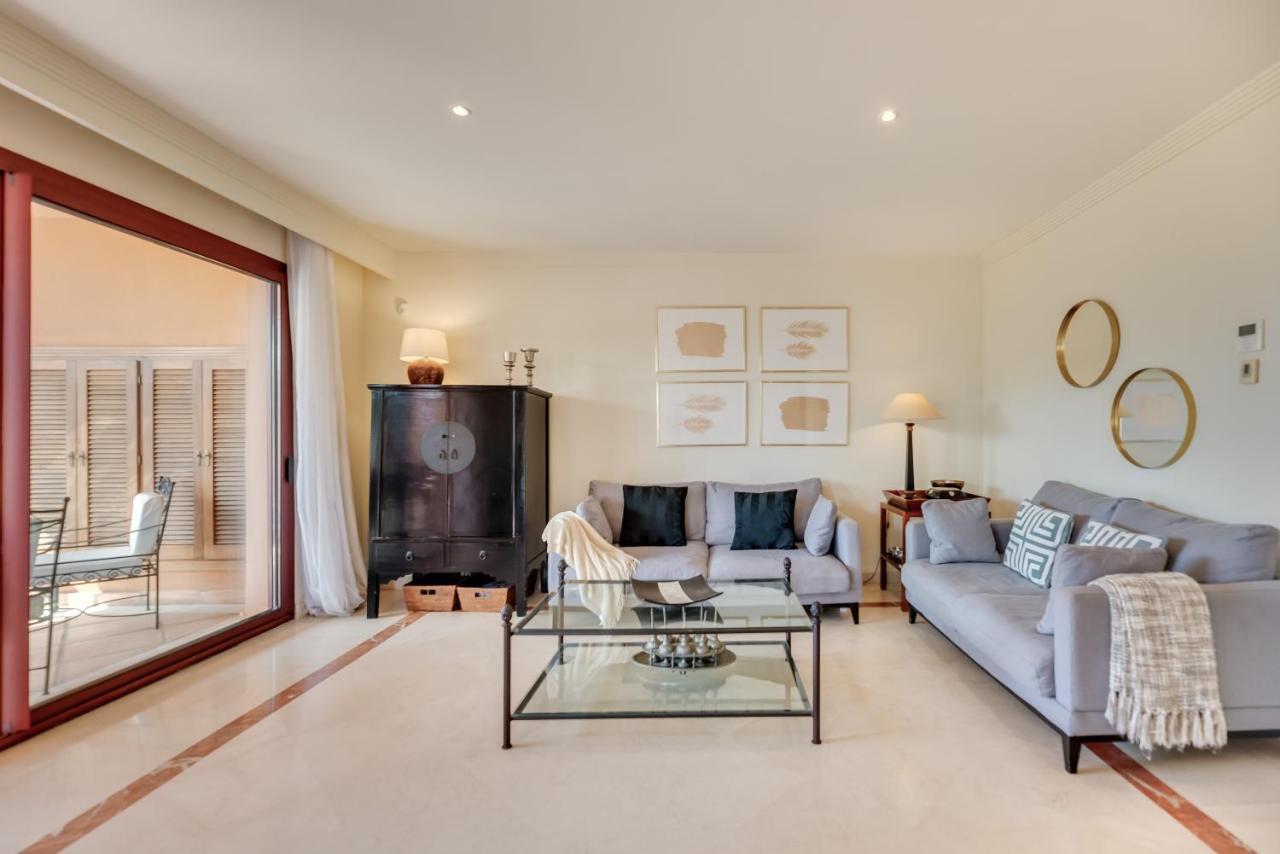 Appartamento Vacation I Duplex Con Encanto Bahia, 280m2 Duplex Penthouse, Luxury Complex, A Minute From The Beach, 24-7 Security, In Town Marbella