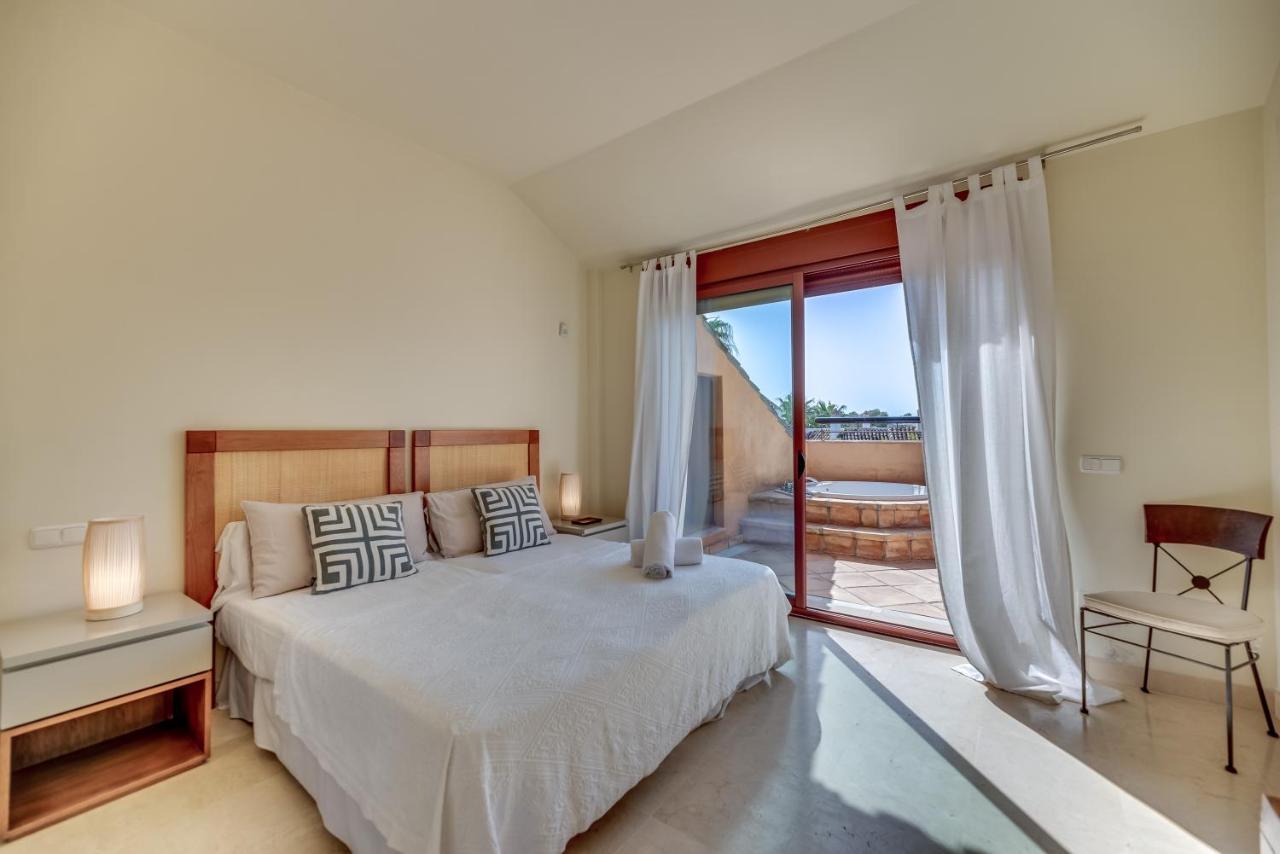 Vacation I Duplex Con Encanto Bahia, 280m2 Duplex Penthouse, Luxury Complex, A Minute From The Beach, 24-7 Security, In Town Marbellac